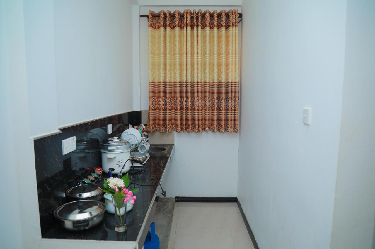 Hasaranga Holiday House Hikkaduwa Exterior foto